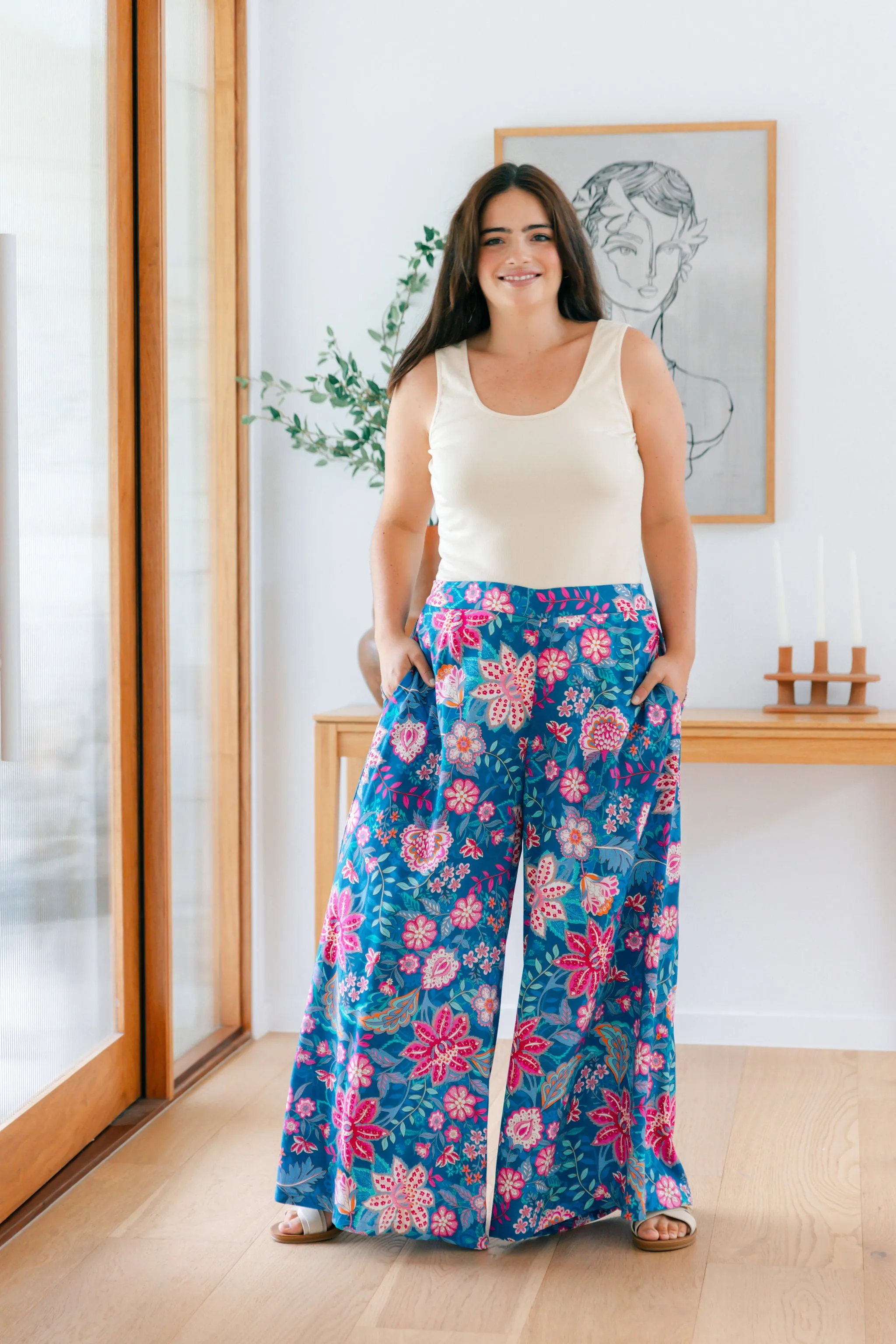 Larsa Pants in Paisley Floral