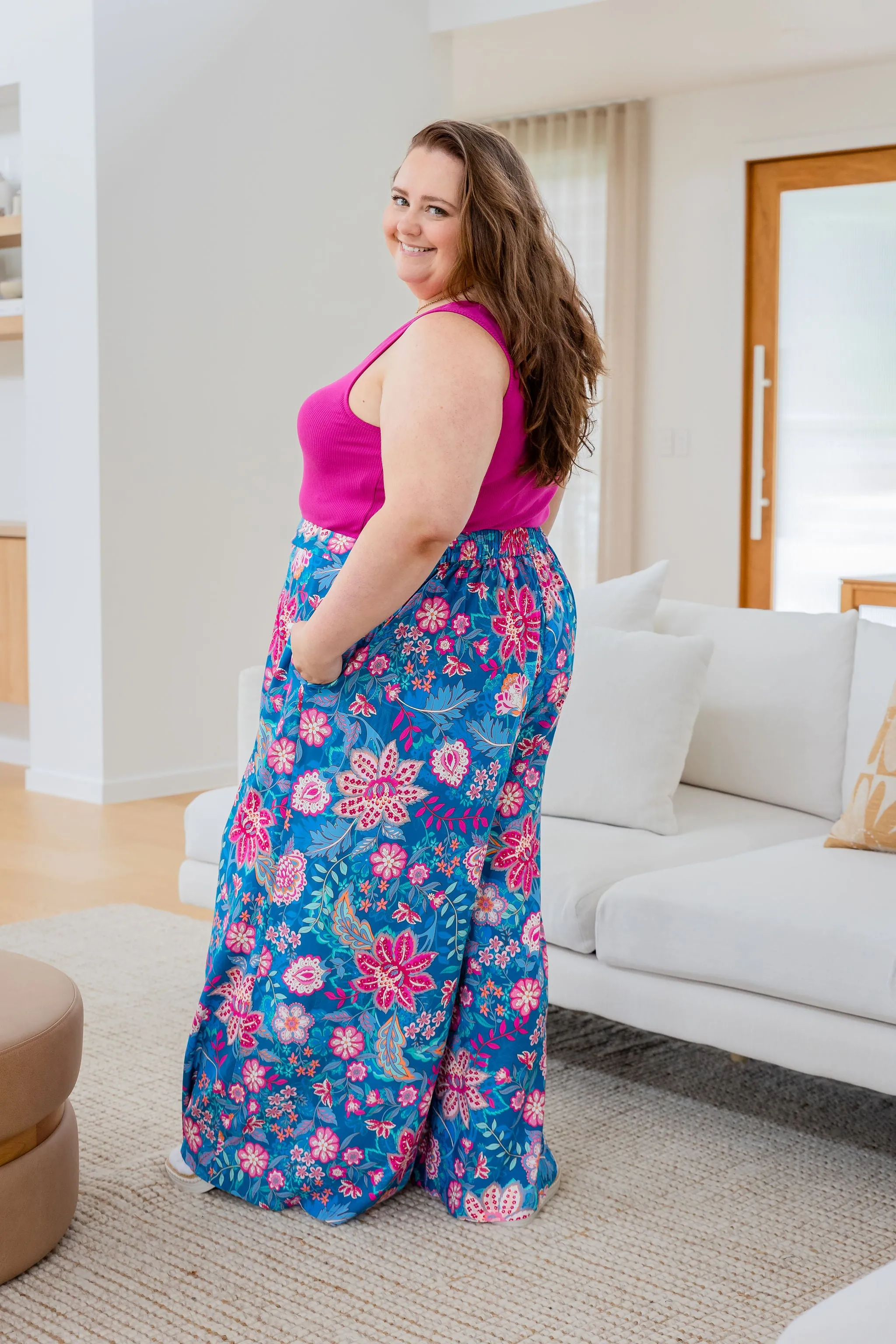 Larsa Pants in Paisley Floral