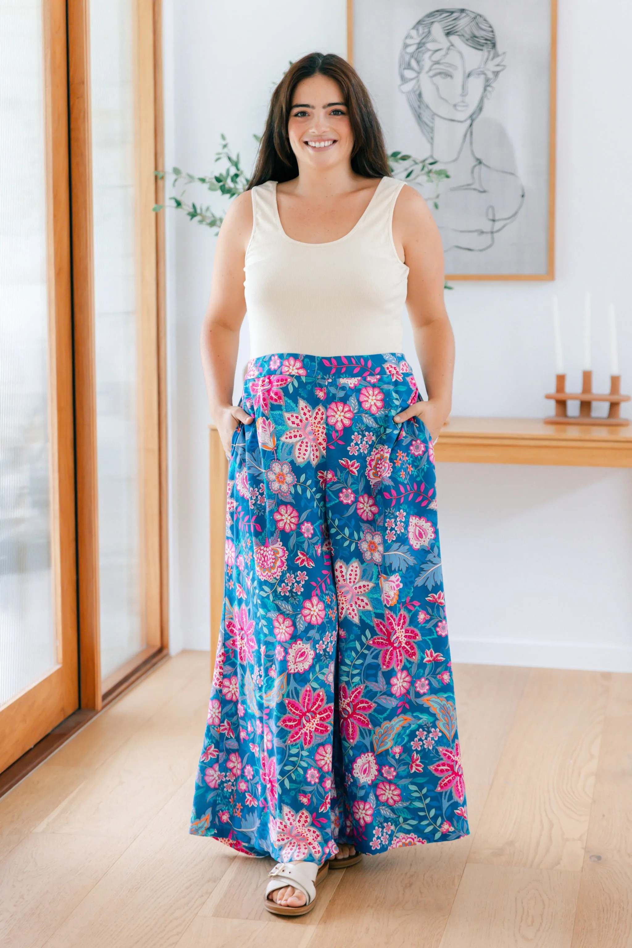 Larsa Pants in Paisley Floral