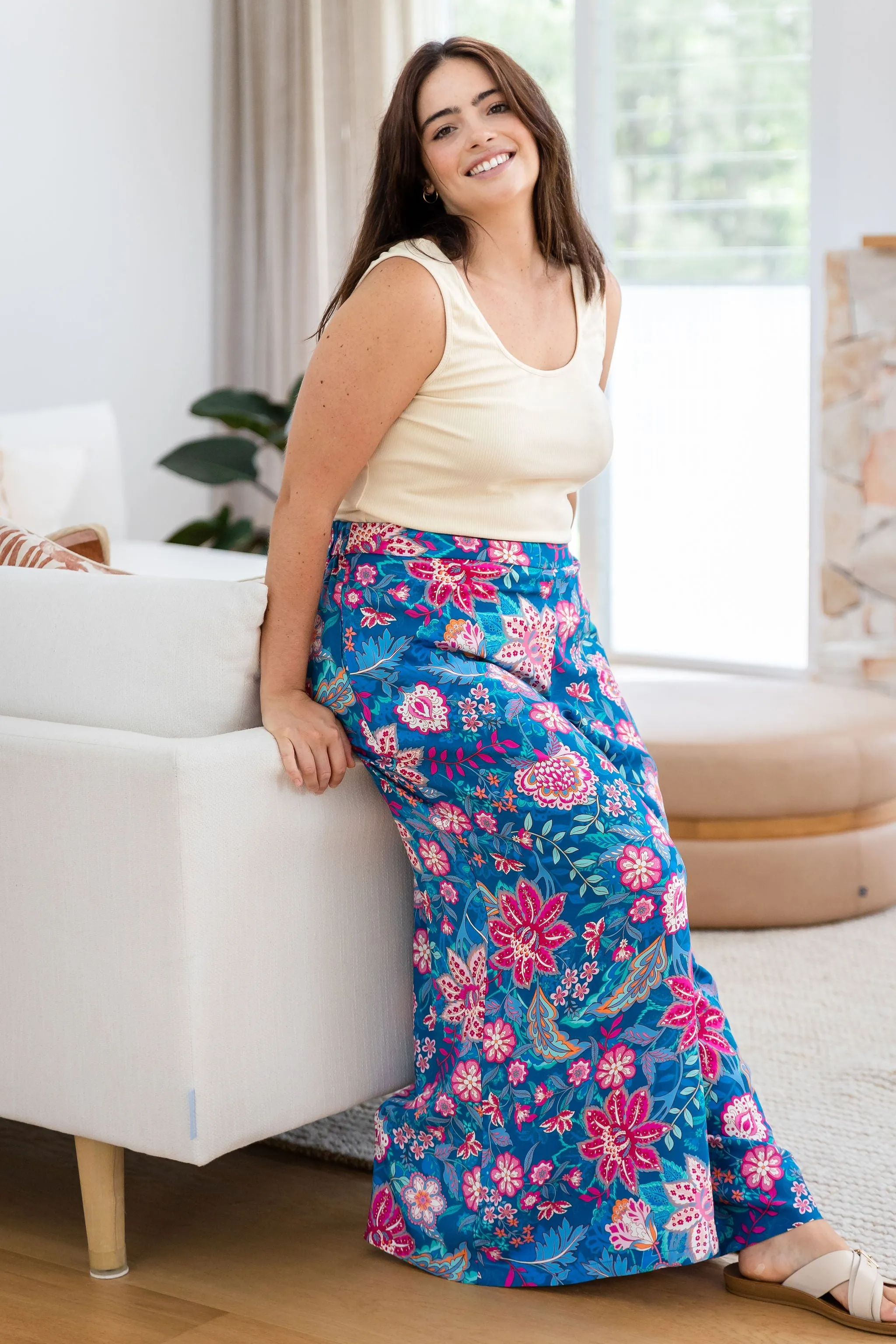 Larsa Pants in Paisley Floral